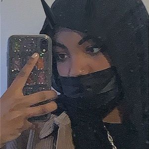 Meet your Posher, Shariifa